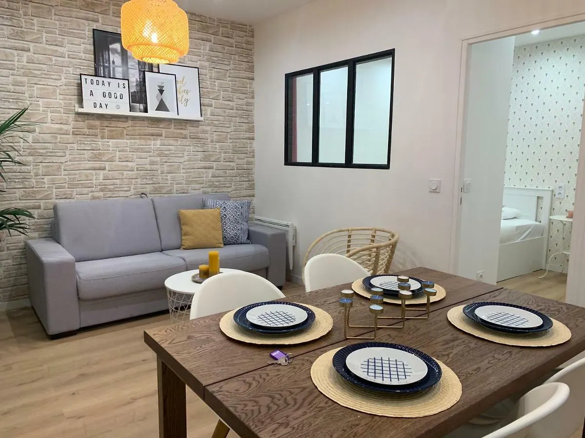 Apartment Rent A - 253, 2bdr Center Of Paris