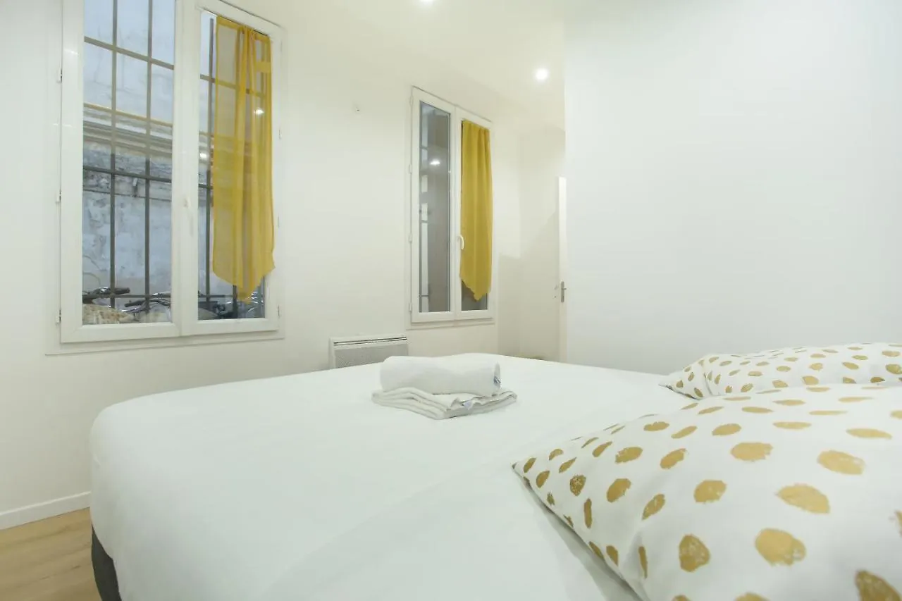 Rent A - 253, 2bdr Center Of